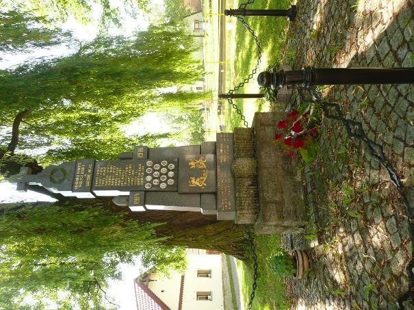 Pomníky obětem válek v jižních Čechách Téměř před sto lety skončila světová válka, jak byla tehdy označována. Nikdo po jejím ukončení v roce 1918 netušil, jaké hrůzy ještě 20. století lidstvu přinese.