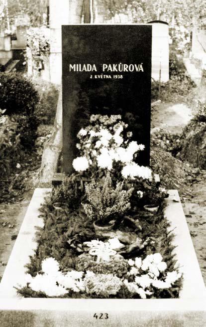 Přítelkyně Milada Pakůrová (1905 1938)