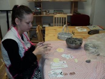 Pracovní činnost dílen je převážně zaměřena na