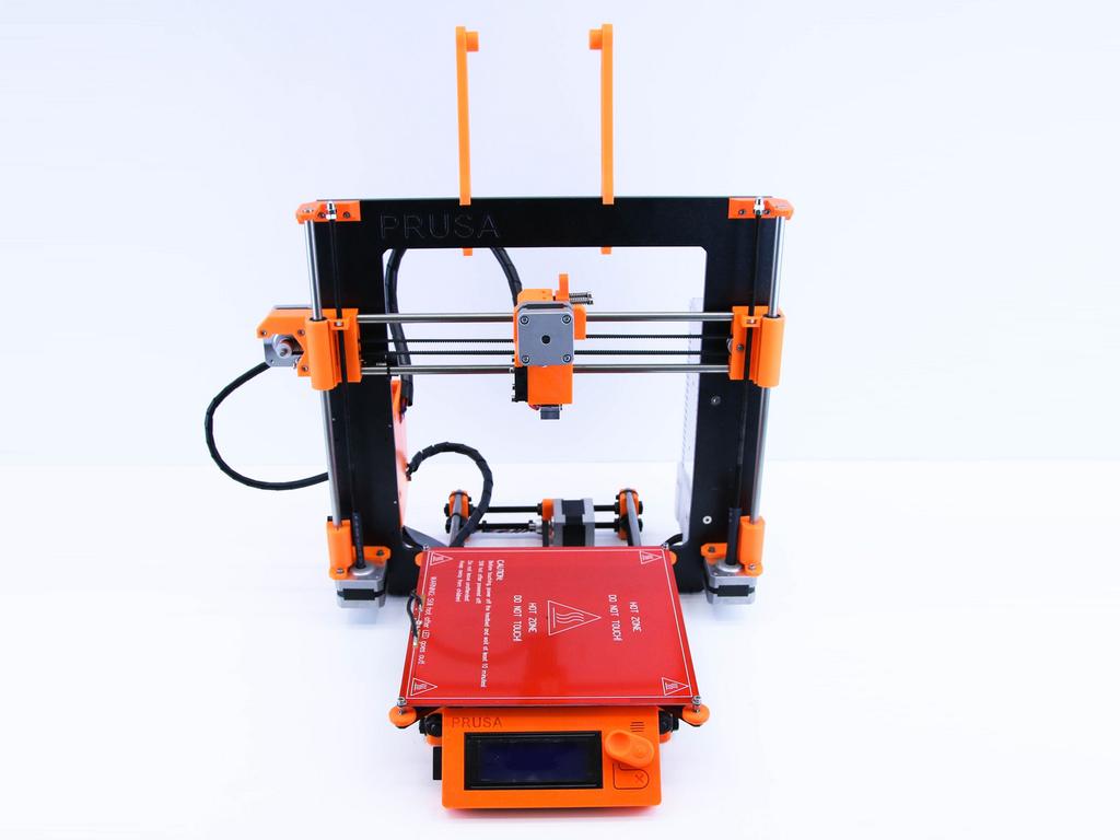 Step 17 Hurá! Gratulujeme, právě jste sestavili celou Prusa i3 Plus tiskárnu!