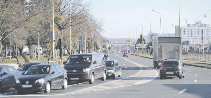 VŠETKY DÔLEŽITÉ INFORMÁCIE Z HUMENNÉHO PONDELOK 9. JANUÁR 2017 ČÍSLO 1-2 ROČNÍK II. Humenčania prezradili, čo si prajú v novom roku 2017 Viac na str. 3 ROZHOVOR Stefi: Teraz sa cítim svetovo!