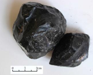 1.5.1 Analýza obsidiánů Obsidiány patří mezi horniny, které vznikají následkem magmatické činnosti (Obr. č. 11).