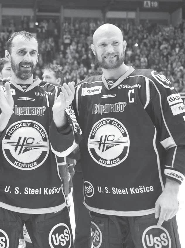 www.sport.sk HOKEJ 13 S RICHARDOM JENČÍKOM aj o hluku, rituáloch či bojovom pokriku Velitelia sú štyria Kto je veliteľom izby? Nie je veľmi čo rozmýšľať.