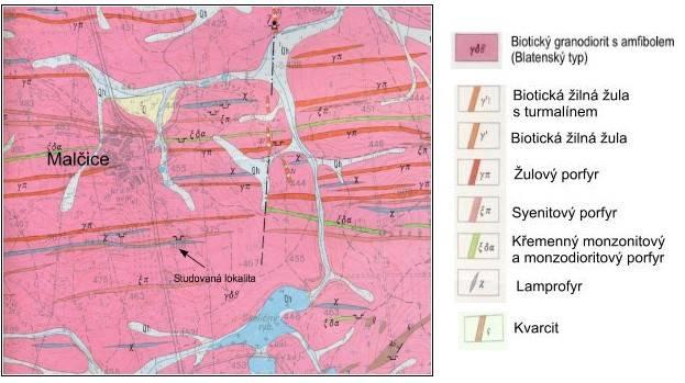 9. OKAIA MAČICE okalita Malčice (49 23,034' s. š., 49 23, 045' v. d.) se nachází v plutonu Blatná, který je součástí Středočeského plutonického komplexu.