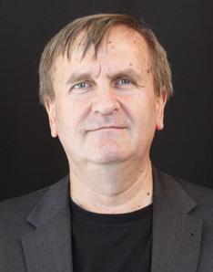 Profesionální učitelský sbor / Professional teachers team Život je takový, jaký si ho uděláme. Záleží na tom, jak moc to chceme a co pro to děláme. Kousek štěstí k tomu taky patří.