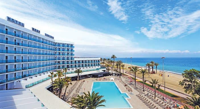 Egypt > Marsa Alam HOTEL CORAL HILLS RESORT FFFF (all inclusive) 1. dítě 2-14 let 1 990 Kč, při uplatnění slevy za včasnou rezervaci 9 990 Kč Marsa Alam / El Quseir str.350 rezervace na www.firo.