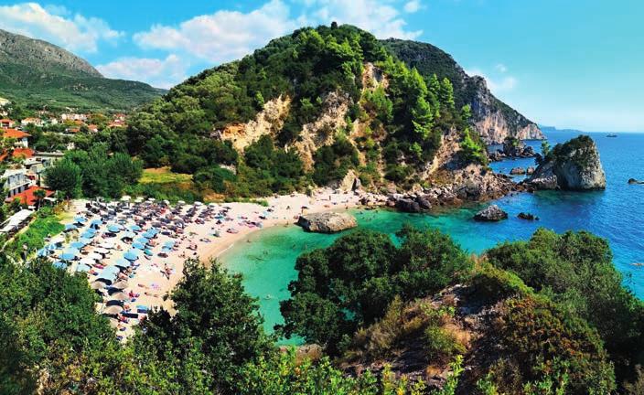 Řecko > Parga LICHNOS BEACH HOTEL FFFFF (snídaně) 1. dítě 2-12 let v pokoji executive 99 Kč, při uplatnění slevy za včasnou rezervaci 8 490 Kč Parga / Parga str.182 rezervace na www.firo.