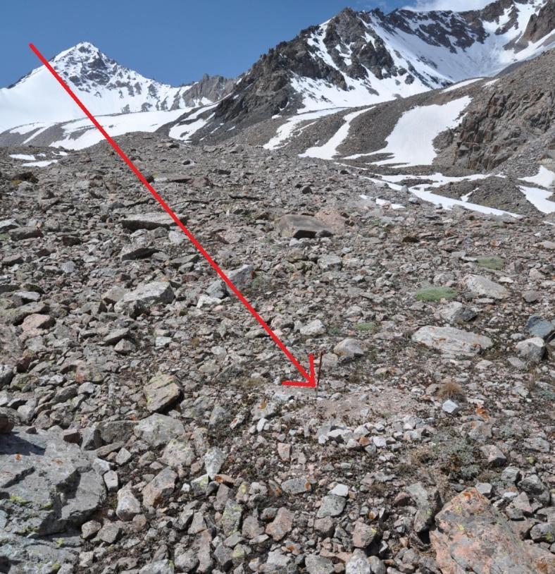 Obr. 9: Pohled z údolí na ST-1 Lokalita ST-1 leží v 3584 m 