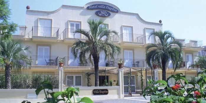 SICÍLIE GARDINI NAXOS Villa Daphne Hotel Polopenze Oblíbené Rezervujte včas I pro náročné Menší hotel s