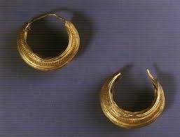 Bronze beak flagon and