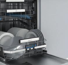 dokud nebudete moci nádobí vyjmout. Je to přirozený způsob, jak zajistit maximální usušení a zároveň účinně snížit výdaje za energii.