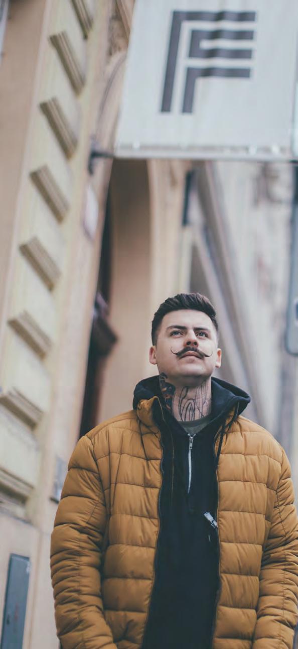 MOTIV, S KTERÝM SE BUDE IDENTIFIKOVAT.