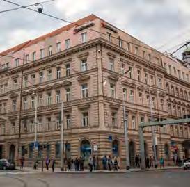 rohu náměstí a Preslovy ulice, Národní dům (10) se