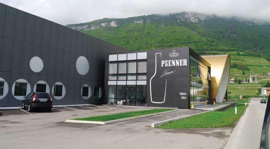 Palorino (FF 818/V-UV - 1 600 2012) Hotel Traminerhof Tramin (FF 810 900 2008) Závod Mayer Jumbo / Plant - Porta Westfalica