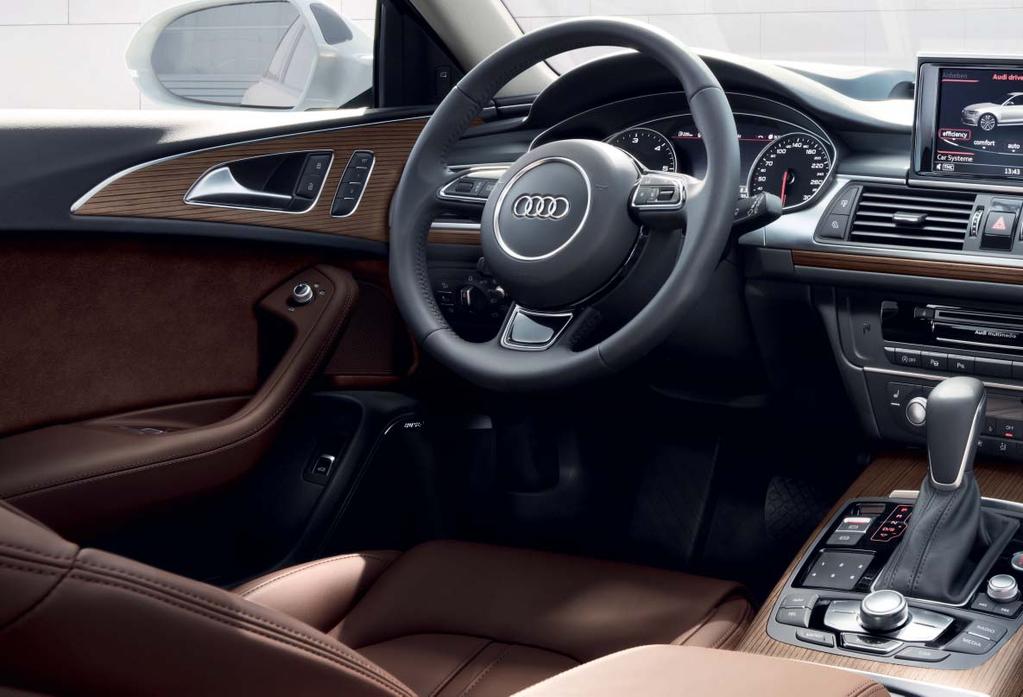 A6 Audi A6 Limuzína Audi A6 Avant 12 13 Suverenita se projevuje v nekompromisní orientaci na řidiče.