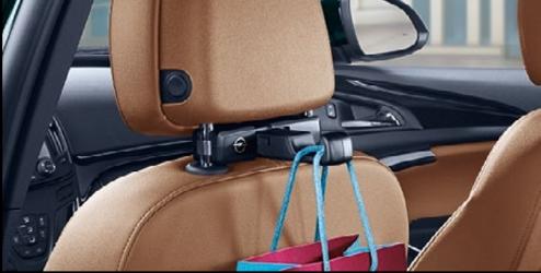 Jakmile dorazíte do cíle, lze věšák odepnout a vaše sako na něm přenést dle potřeby. 13442007 17 46 021 Kč 857 Opel FlexConnect je univerzální modulární systém.
