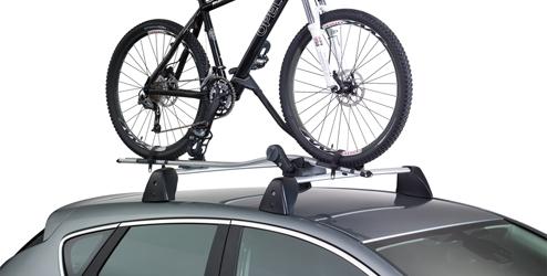 Obsahuje pedál pro jednoduchou dostupnost zavazadlového prostoru, pokud Nosič jízních kol na tažné zařízení - Euro Way G2 Thule Nosič bicyklu "ProRide 591"