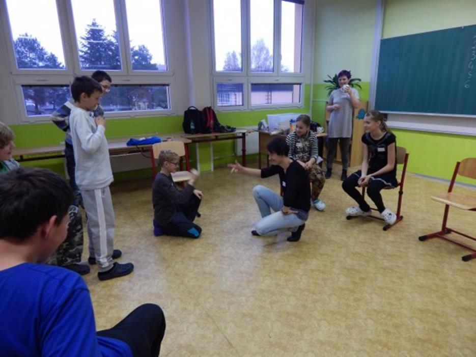 Sedmý ročník měl jako téma Virtuální svět, kde se věnoval nástrahám i pozitivům internetu.