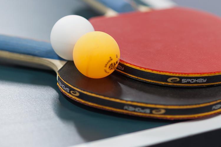 SPORT Dne 6. října se odehrávalo okresní kolo ve stolním tenisu ve sportovní hale v Pelhřimově. V naší skupině byly týmy : Gymnázium Humpolec, Kamenice, Chotěboř.