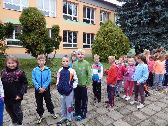 Sportovní den se školním parlamentem Součástí projektu Ve zdravém těle zdravý duch 4 byl i sportovní den. Z organizačních důvodů byl přesunut z června na září.
