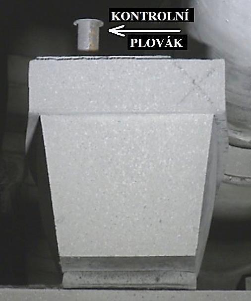 (1) Korýtka a vaky pro stavbu vodních uzávěr musí mít užitný objem alespoň 40 l, musí být vyrobeny z plastů, musí mít dostatečnou pevnost, nesmí podporovat šíření požáru ani být příčinou vzniku