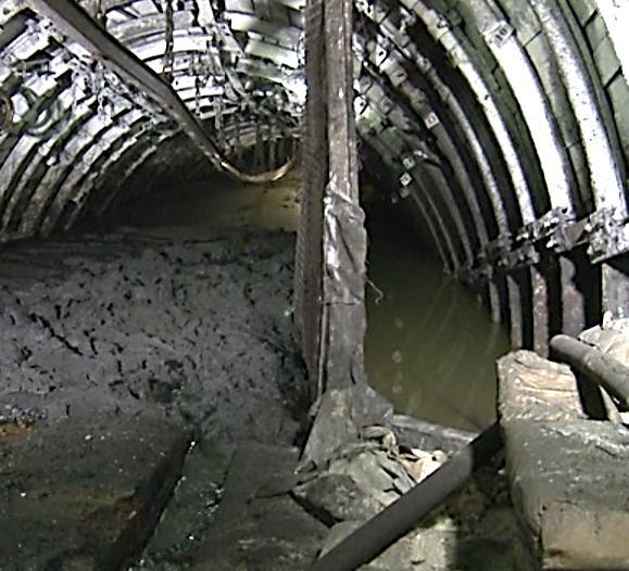 metrů. Součástí pomocných čerpacích stanic jsou sběrné nádrže (Obr. 19-21). Obr.