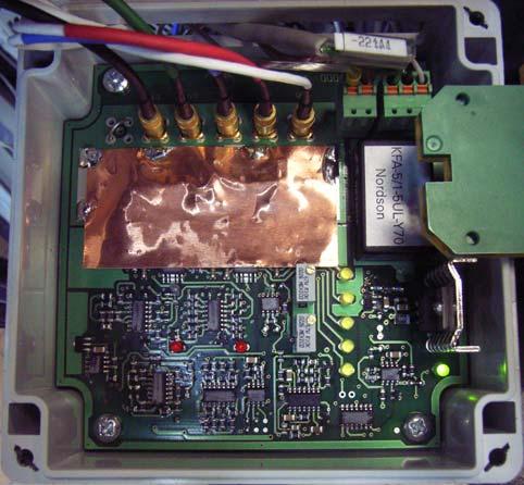 Odstraňování poruch 6 27 LED diody 5 bodového čidla vyhodnocovací jednotky 16 1 2 3 4 5 6 8 7 Obr. 6 3 LED Porucha nebo provozní stav Barva kabelu čidla 1 Žlutá Zap Materiál pokrývá 1.