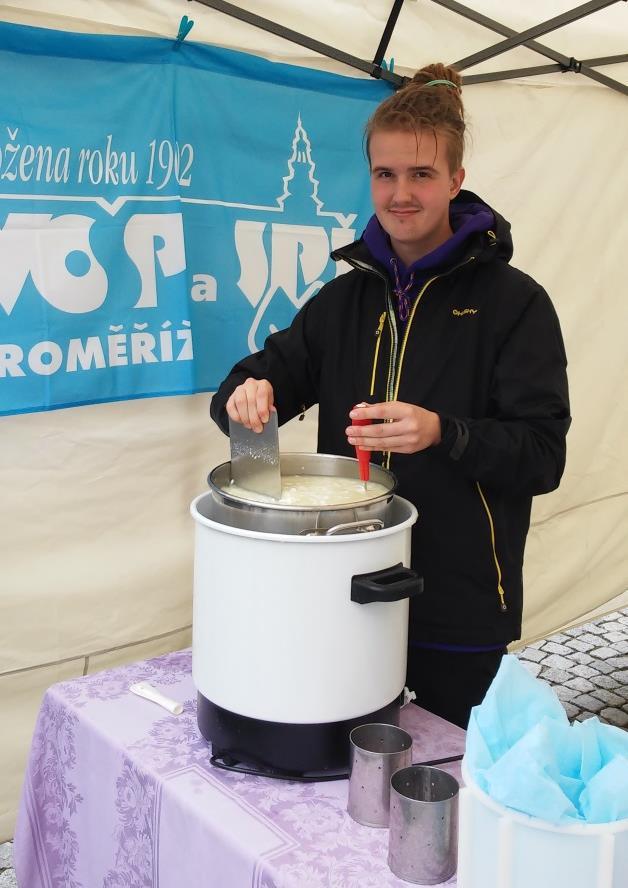 Velmi potěšitelné bylo, že se farmáři a malovýrobci naučili vyrábět nejen čerstvé a měkké zrající sýry, ale také vynikající tvrdé sýry v pestré škále druhů.