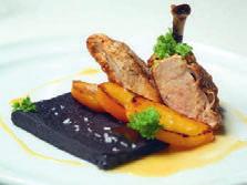 Navíc jste se tu dobře najedli i napili za nebláznivé ceny. To, že menu Torina není italské, samozřejmě vůbec neznamená, že je včetně jídla špatné. Naopak.