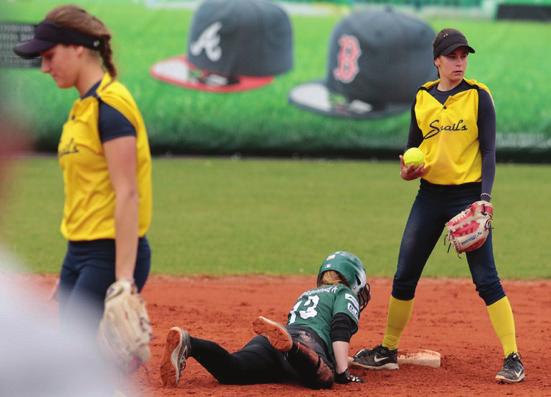 Pošesté během sedmi roků se kunovský tým probojoval do semifinále v nejvyšší ženské softballové soutěži, kde na ně čekal favorit celé soutěže a suverénní vítěz základní části, tým SK Joudrs Praha.