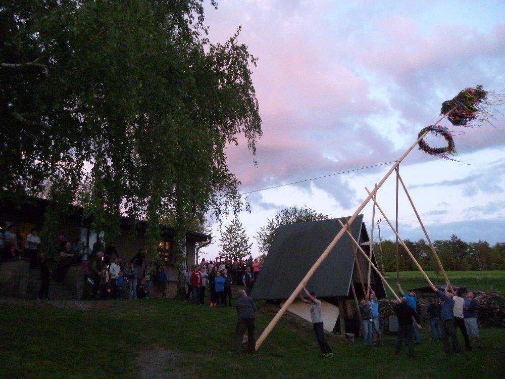 Pálení čarodějnic na Prorubkách Poslední duben je u nás nerozlučně spojený se stavěním máje a pálením čarodějnic.