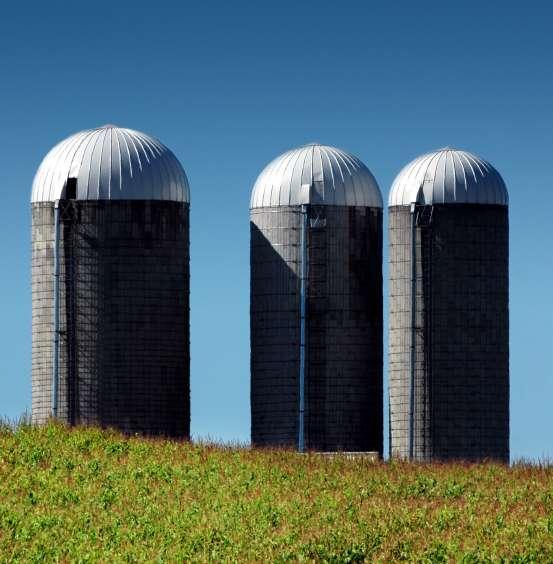 Functional Silos WFM QM Reporting Training Channel/Media Silos Voice Web Text Chat email Social Networks 32 Cisco Cisco Expo