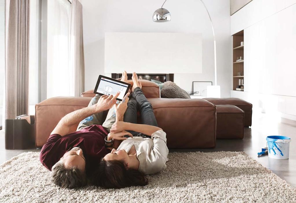 32 ABB-FREE@HOME INTELIGENTNÍ ELEKTROINSTALACE Pohodlné, bezpečné a praktické Zajištění optimálních podmínek pro každou domácnost Chytrý a inteligentní.