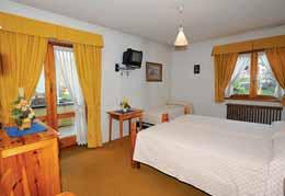 vyhrazené parkoviště, garážová stání*, pračka* sport a relaxace: stolní tenis popis apartmánů: mono 2-14 m² - obývací pokoj s kuchyňským koutem a 2 samostatnými lůžky ve tvaru L, sociální zařízení