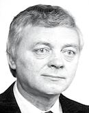 WSPOMNIENIE Odszedłeś już dawno, lecz ślady Twego istnienia zostają na zawsze z nami.