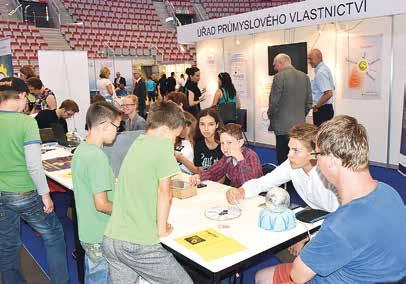 Zúčastnění vystavovatelé udělili ceny i pořadatelským organizacím Třineckým železárnám a ČHS.