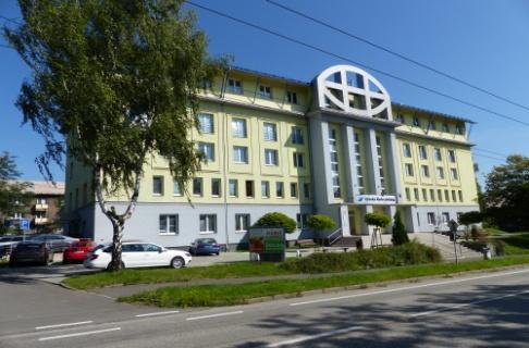 1 ZÁKLADNÍ ÚDAJE O VYSOKÉ ŠKOLE a) Název a sí