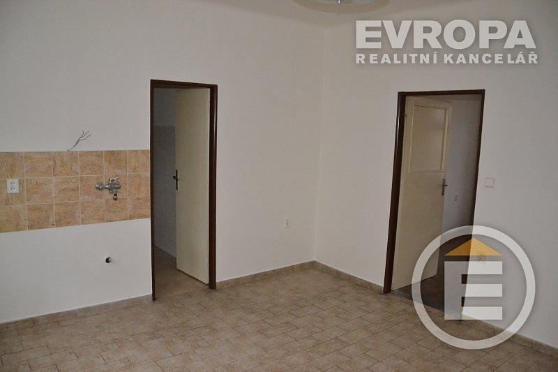 Pronájem bytu 3+kk 62 m 2, Mělník Katalogové číslo: G1 Nabízíme k pronájmu v nově postaveném bytovém domě ul.