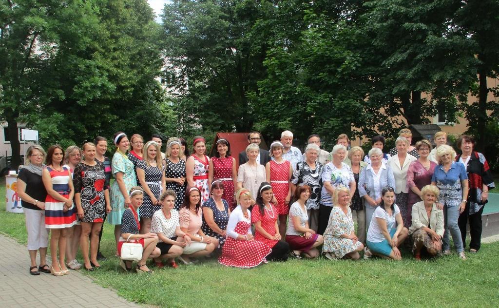 Děti na startu - kroužek rozvíjející obratnost a celkovou pohybovou zdatnost vede maminka Martina Ludvíčková. Celoškolní akce pro veřejnost: 10. AKCE ŠKOLY 50.