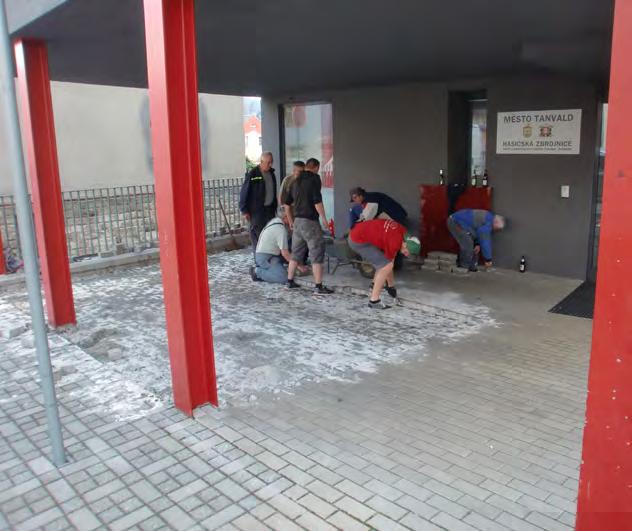Celkem jsme získali 5x první místo, 2x druhé a 4x třetí místo. Děvčatům gratulujeme a děkujeme za výbornou reprezentaci naší školy.