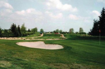 V únoru 1995 zveřejnilo zastupitelstvo obce Líšnice záměr pronajmout pozemek č. 213/1 pod golfovým hřištěm komukoliv ve veřejné soutěži. Klub samozřejmě protestoval. Dne 11.