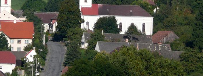 8: Celkový pohled na objekt Horního kostela ve Velké Lhotě u Dačic Obr.
