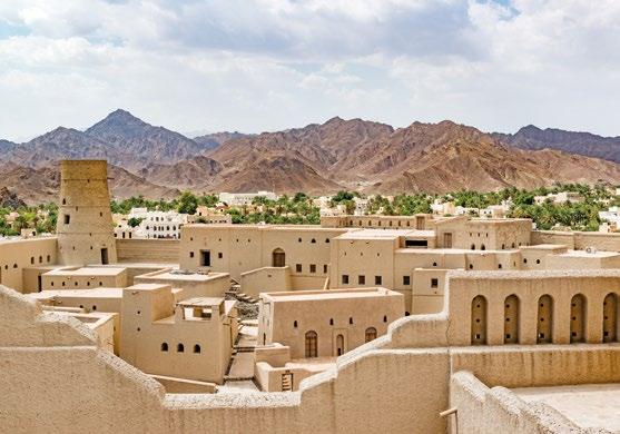 Poznávací zájezd KRÁSY ARABSKÉHO POLOOTSTROVA OMÁN Je ten správný čas poznat dechberoucí krásy Arabského poloostrova a zároveň okusit chutě pravého arabského světa.