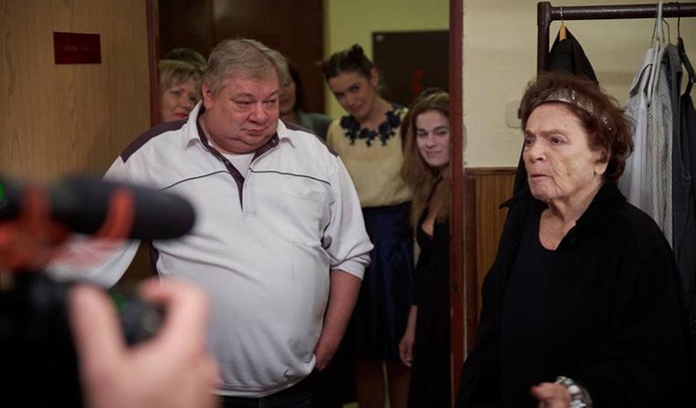 bezručoviny bezruči na cestách V říjnu jsme absolvovali šňůru zájezdů s inscenací Spalovač mrtvol.