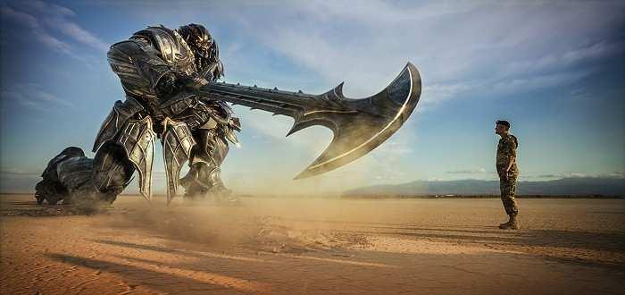 TRANSFORMERS: POSLEDNÍ RYTÍŘ 3D 13.7.2017 Film USA *** Akční, dobrodružný *** 140 min *** Přístupný *** 3D *** České znění JÁ PADOUCH 3 18.7.2017 Film USA *** Animovaná komedie *** 96 min *** Přístupný *** 2D *** České znění Bývalý padouch Gru má problém.
