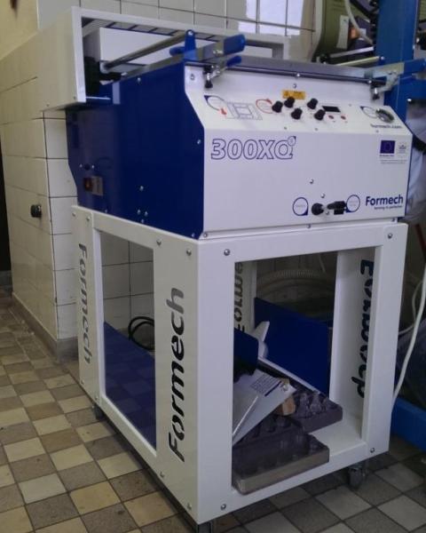 objem výrobku 250 ml Vákuové tvarovanie max. plocha formy 430x280 mm max.