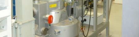 Hydraulické lisy majú vďaka možnosti regulácie hydraulických obvodov veľmi variabilné riadenie