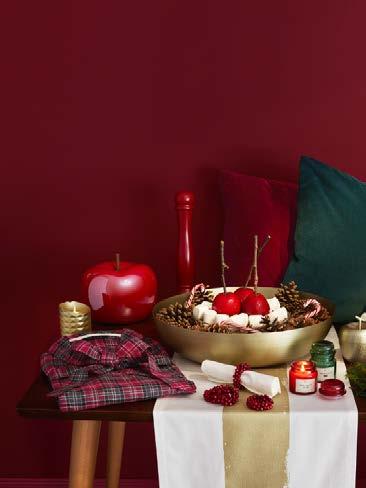 TENTO TÝDEN...... Barvy adventu! VŠECHNO V ČERVENÉ, ZELENÉ A ZLATÉ Tradiční prvky s moderním akcentem to je tajný recept na stylovou adventní výzdobu.