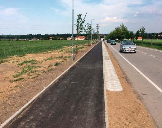 Jednání byla zakončena dohodou o narovnání, kdy developer převedl městu peníze a město chodník postavilo.
