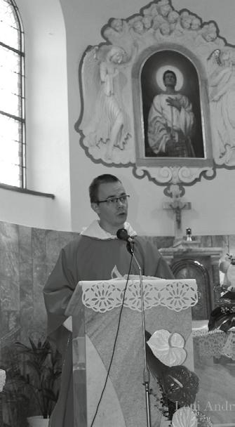 V dalších bodech schůze byly odsouhlaseny dvě smlouvy o poskytnutí dotace Zlínským krajem na výsadbu stromků, zřizování oplocení a na hubení lýkožrouta v obecním lese, rozpočtové opatření a nová